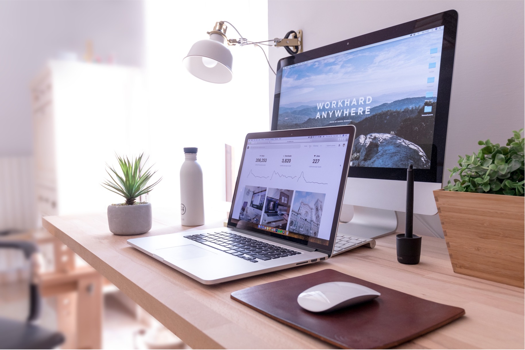 domenico-loia-hGV2TfOh0ns-unsplash@2x